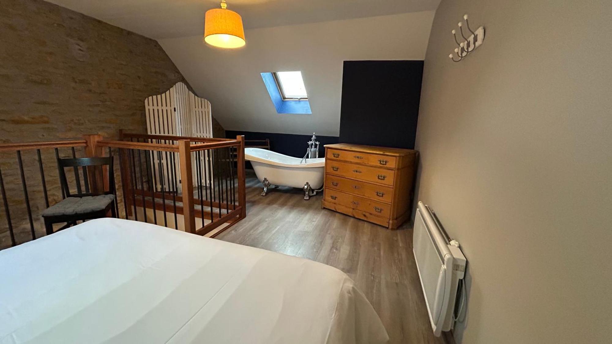 Le D'Tour Gourmand Bed & Breakfast Toulouse-le-Chateau ภายนอก รูปภาพ