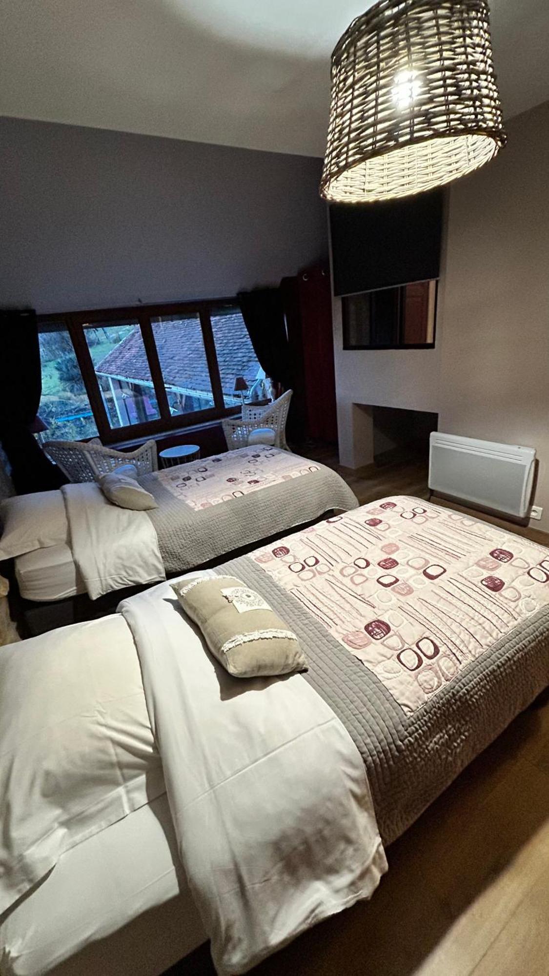 Le D'Tour Gourmand Bed & Breakfast Toulouse-le-Chateau ภายนอก รูปภาพ