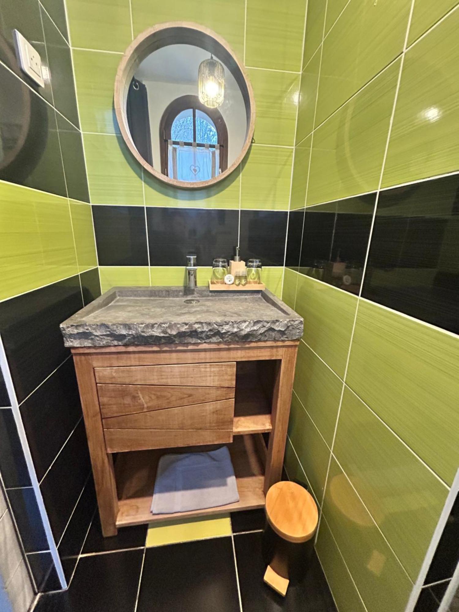 Le D'Tour Gourmand Bed & Breakfast Toulouse-le-Chateau ภายนอก รูปภาพ
