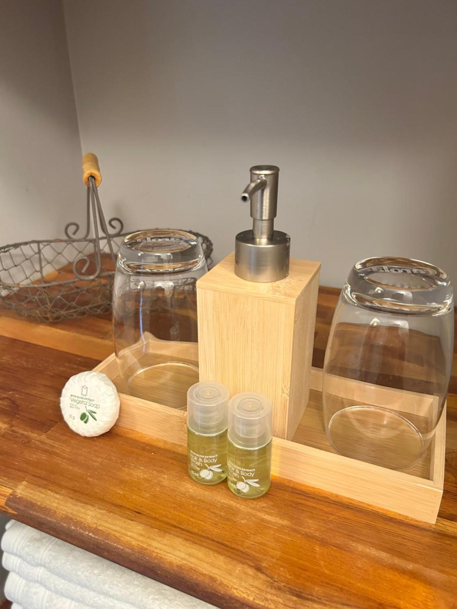 Le D'Tour Gourmand Bed & Breakfast Toulouse-le-Chateau ภายนอก รูปภาพ