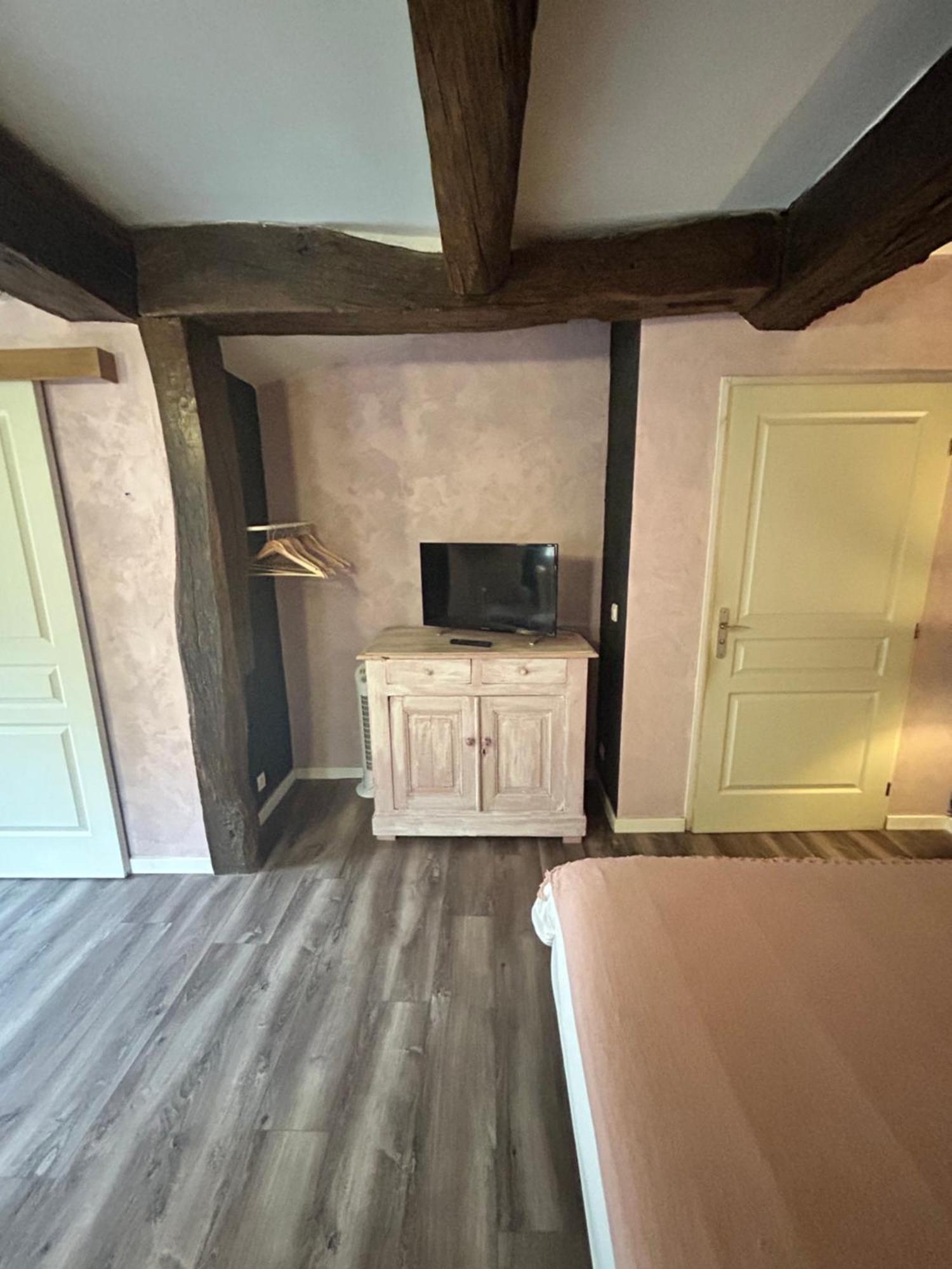 Le D'Tour Gourmand Bed & Breakfast Toulouse-le-Chateau ภายนอก รูปภาพ