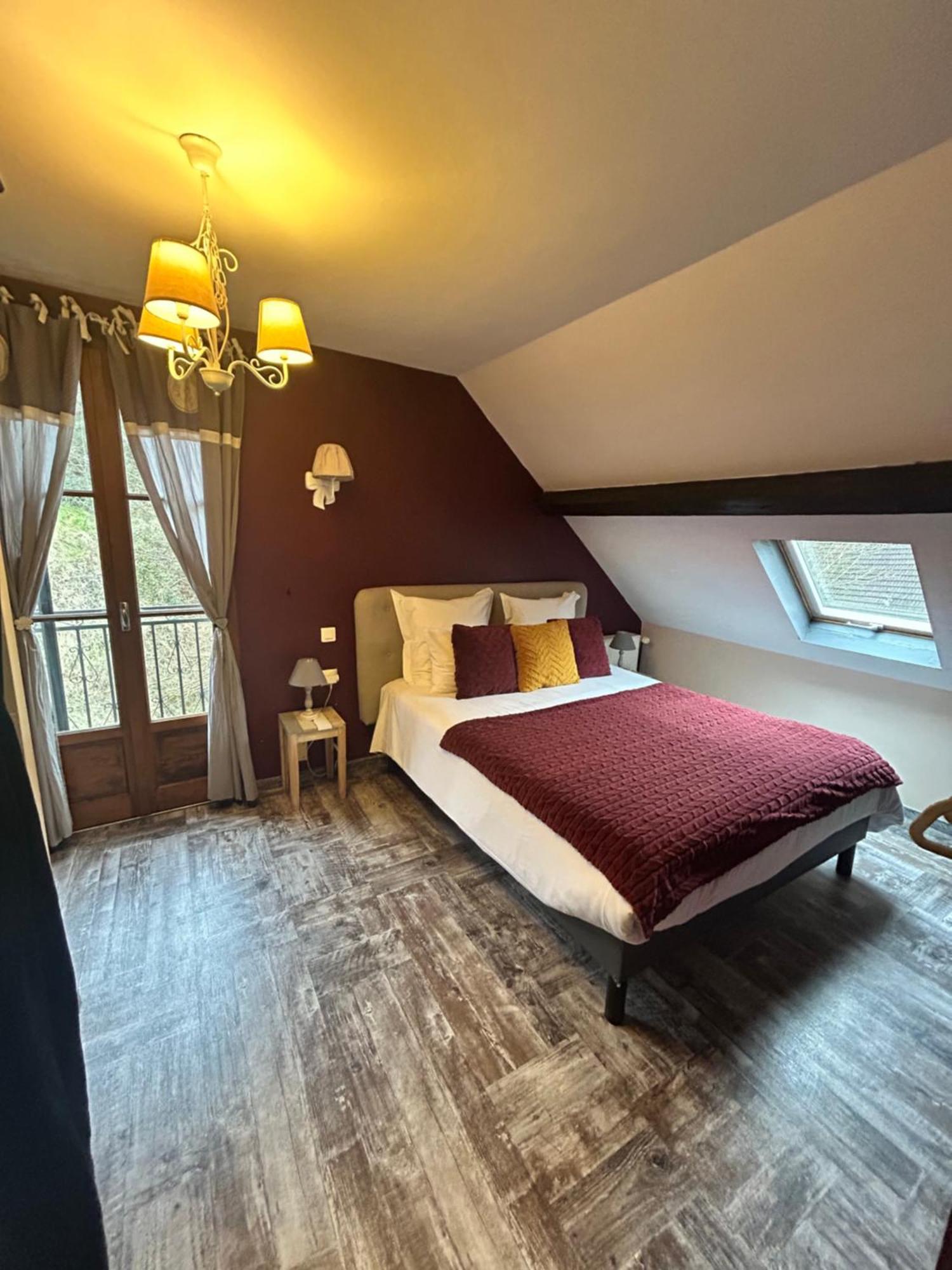 Le D'Tour Gourmand Bed & Breakfast Toulouse-le-Chateau ภายนอก รูปภาพ