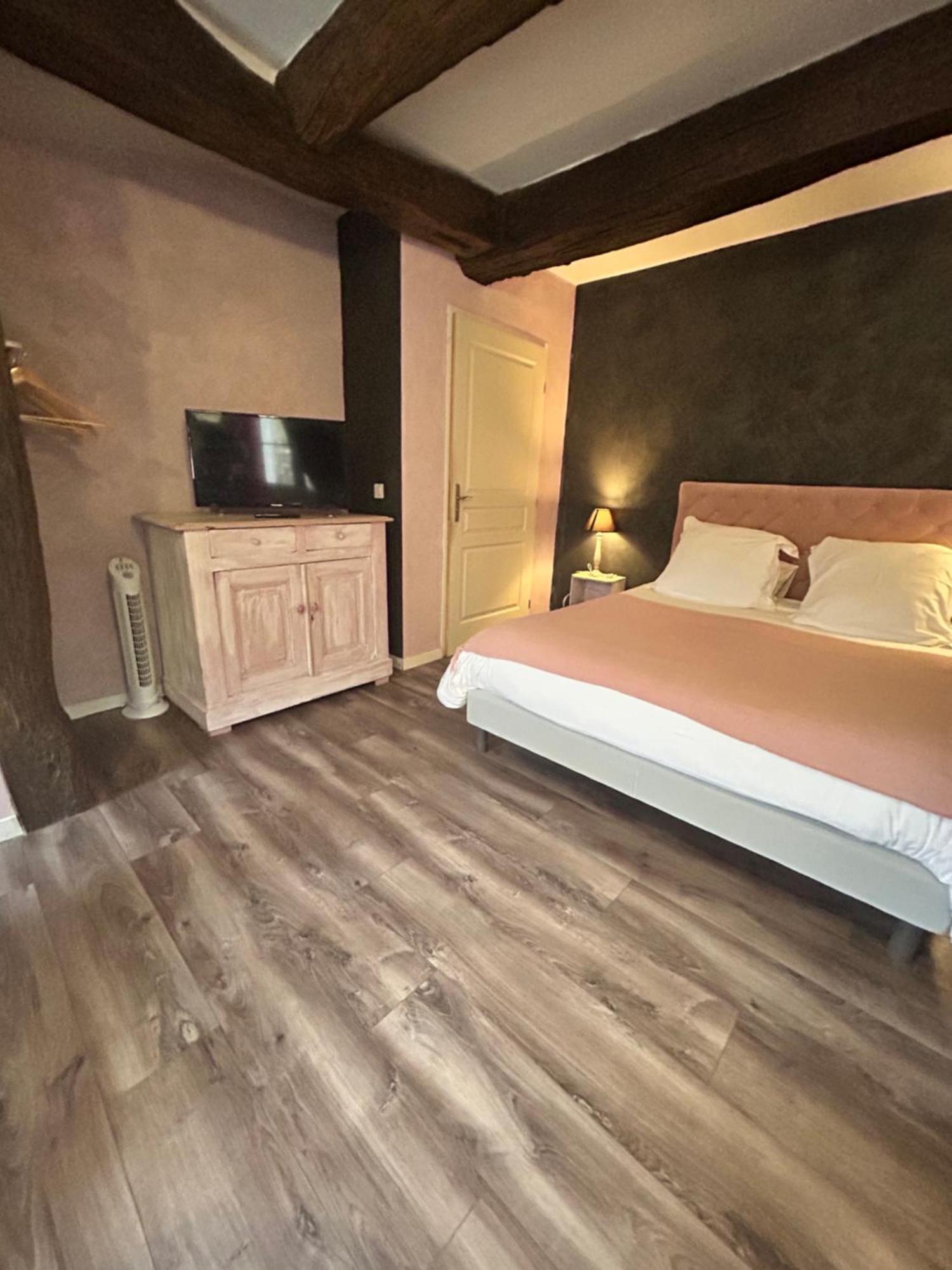 Le D'Tour Gourmand Bed & Breakfast Toulouse-le-Chateau ภายนอก รูปภาพ